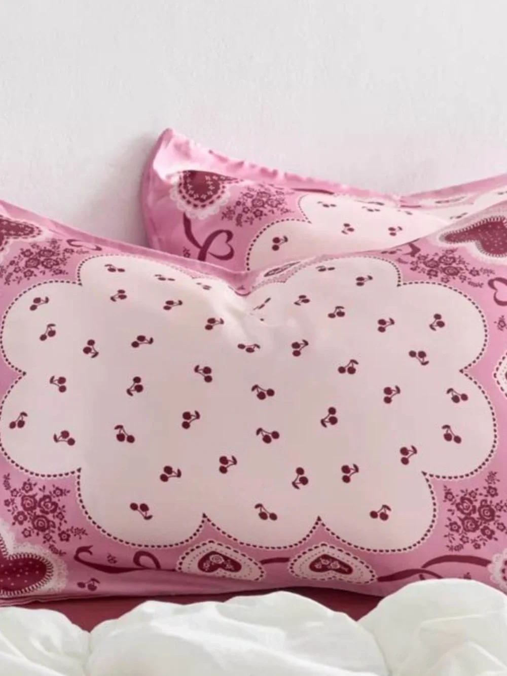 Urban Outfitters Vintage Style Valentine’s Day Satin Sham Set